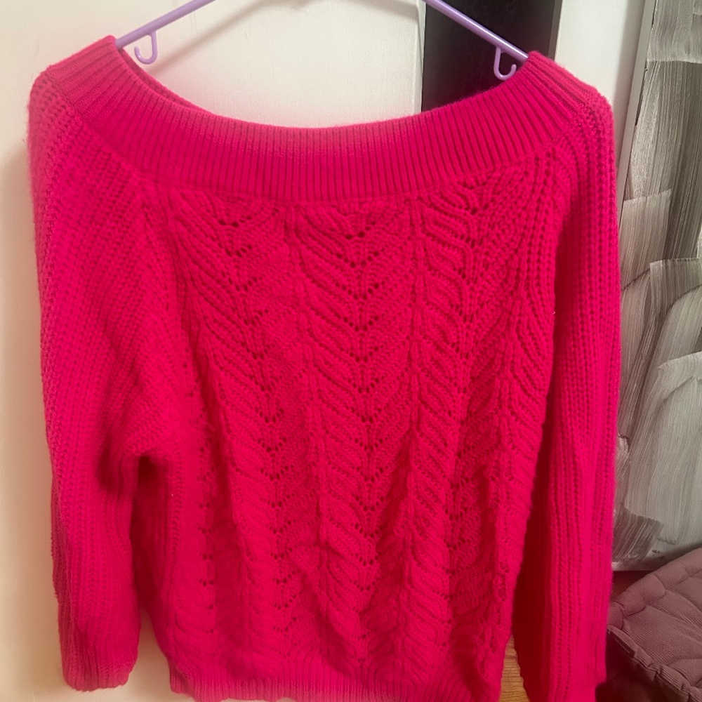 Trendy sweater